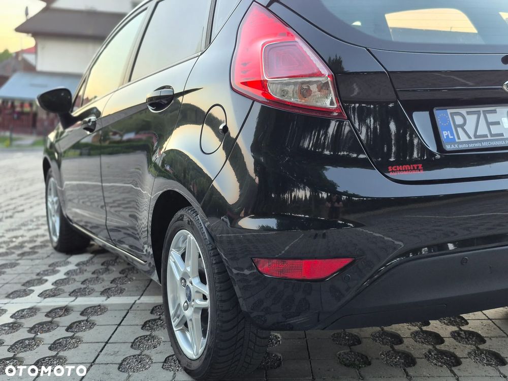 Ford Fiesta 1.25 Celebration - 10