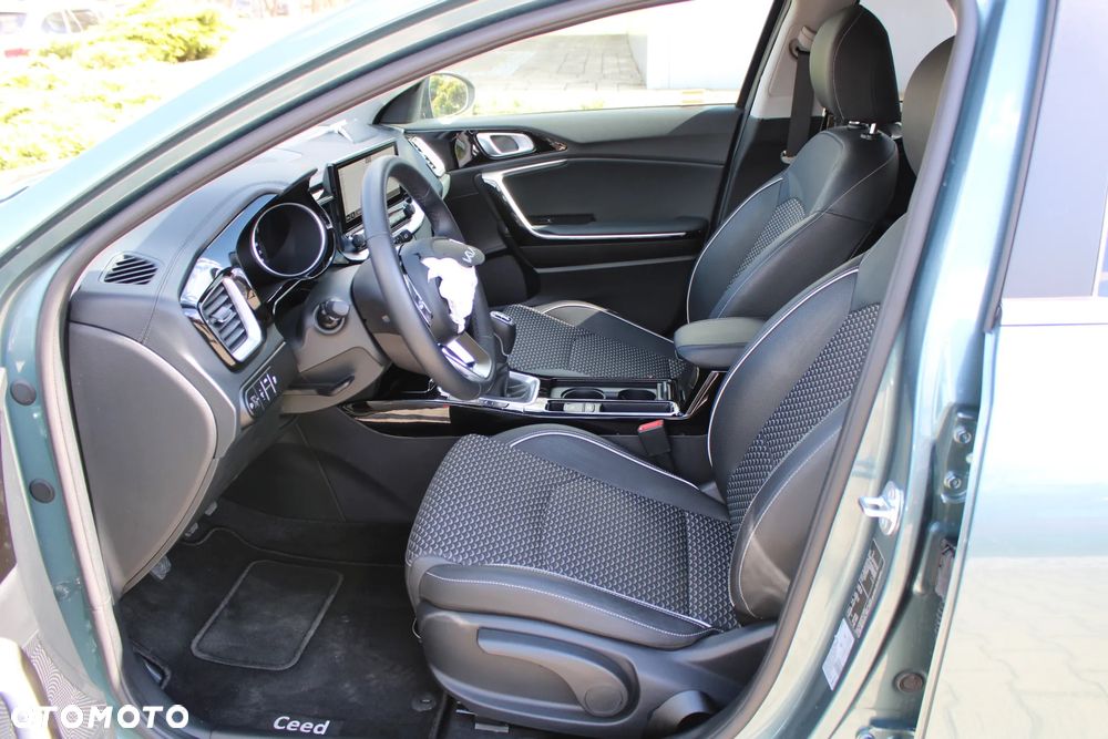 Kia Ceed 1.5 T-GDI Tribute - 18