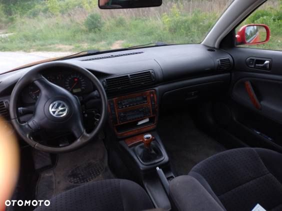 Volkswagen Passat 2.3 VR5 Comfortline - 8