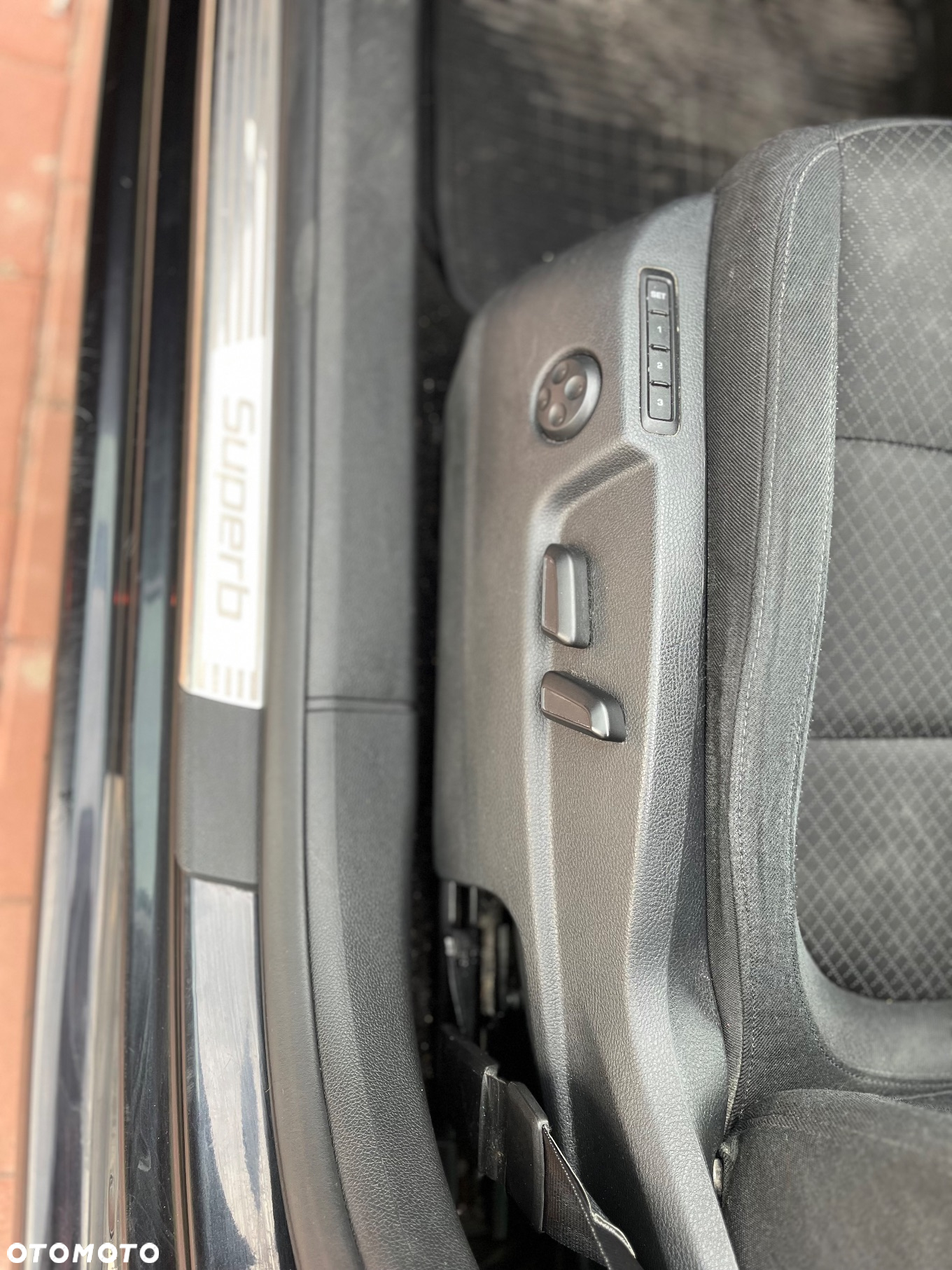 Skoda Superb 1.6 TDI Active Greenline - 14