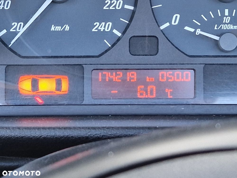 BMW Seria 3 320Ci - 10