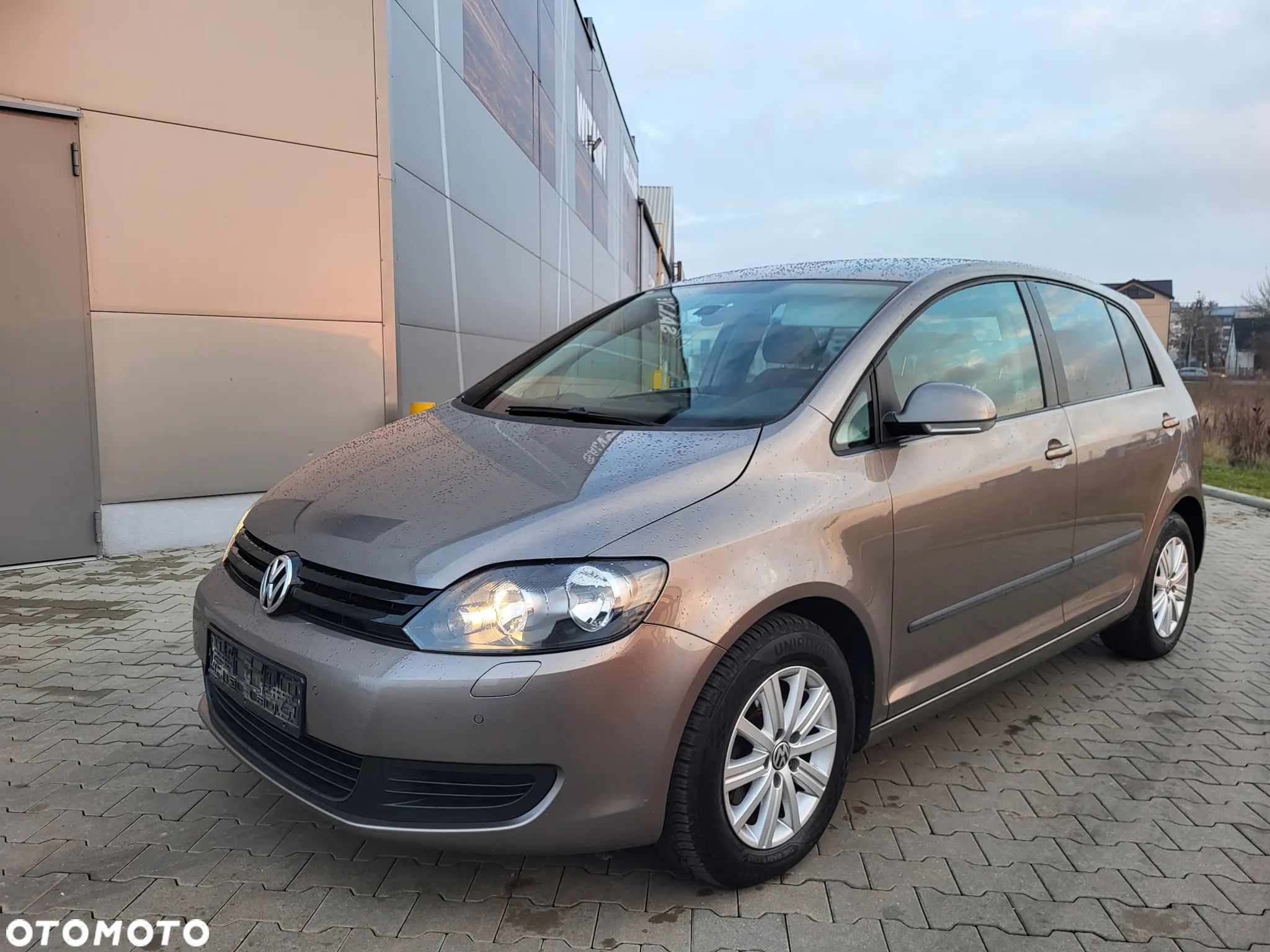 Volkswagen Golf Plus - 1