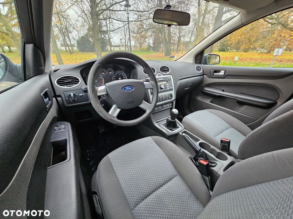 Ford Focus - 21