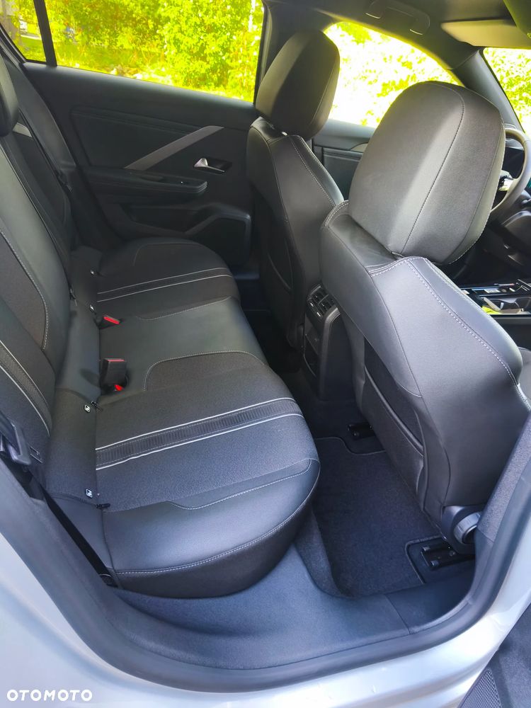 Opel Astra 1.2 T GS Line S&S - 15