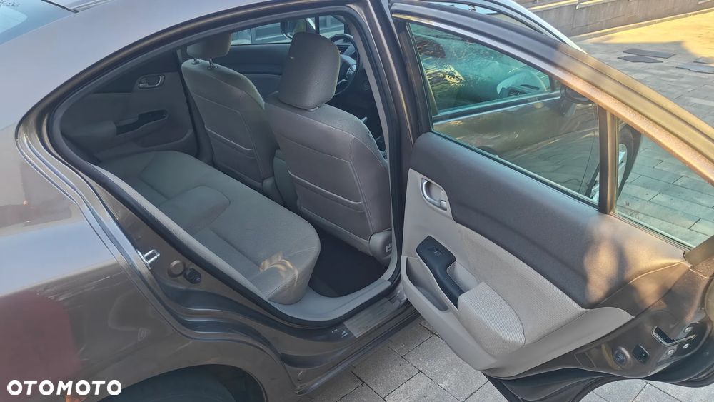 Honda Civic 1.8 Comfort - 9