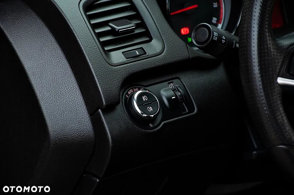 Opel Insignia 1.6 Turbo Sport - 22