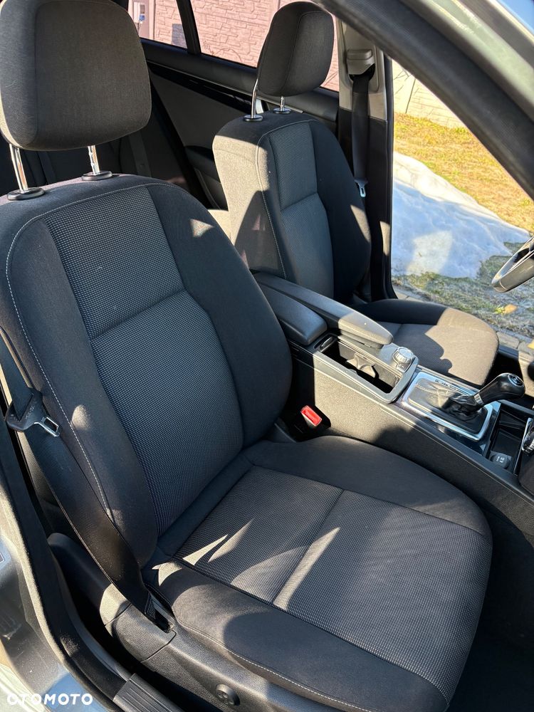 Mercedes-Benz Klasa C 220 CDI DPF Automatik BlueEFFICIENCY Avantgarde - 10