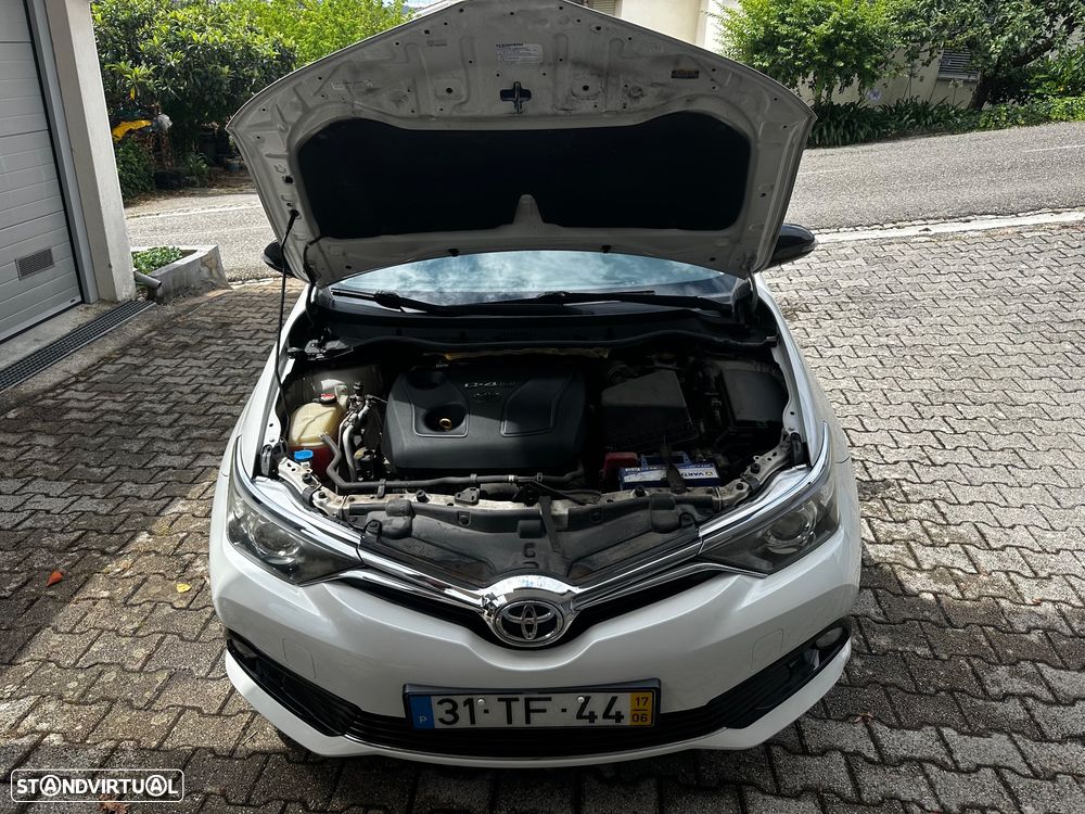 Toyota Auris 1.4 D-4D Comfort+Pack Techno - 19