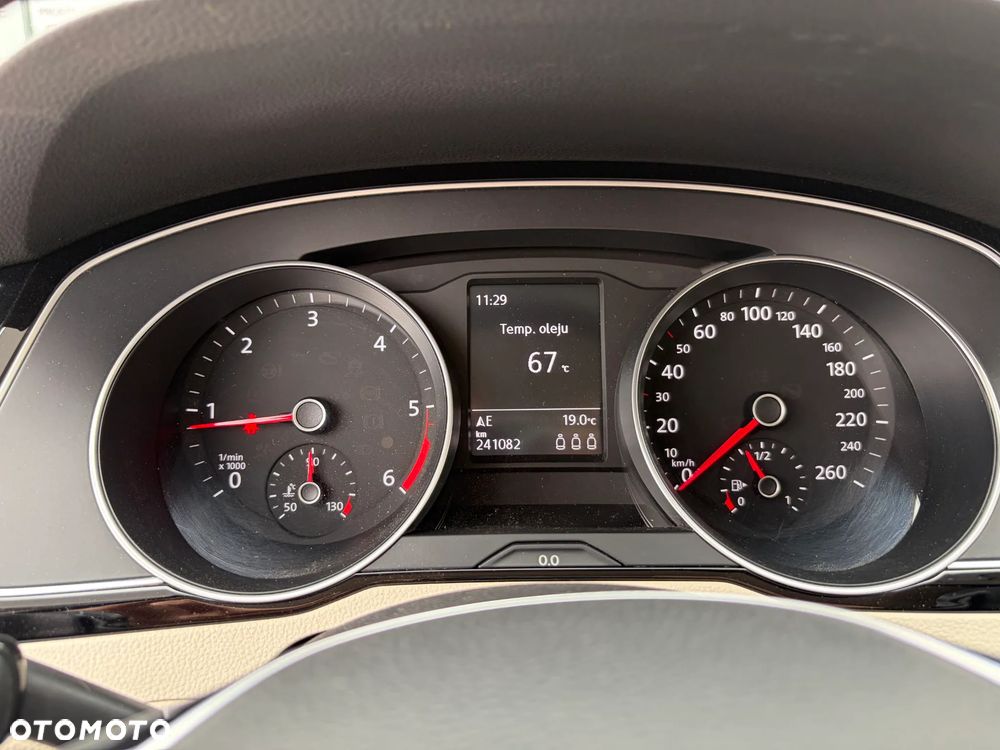 Volkswagen Passat 2.0 TDI BMT Comfortline - 13