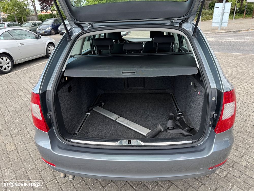 Skoda Superb Break 1.9 TDi Elegance - 24