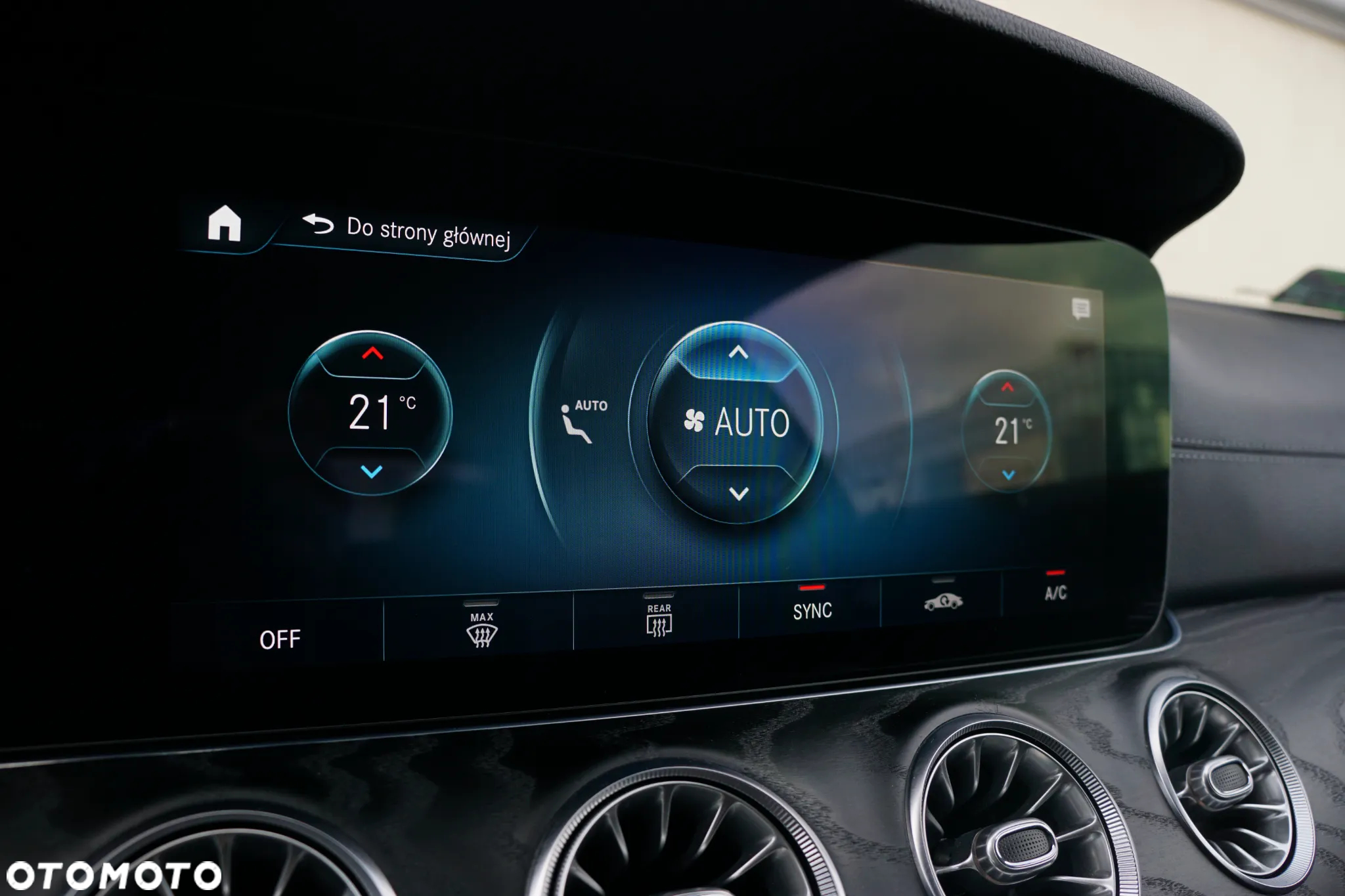 Mercedes-Benz Klasa E 300 Coupe 9G-TRONIC - 32
