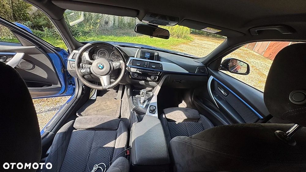 BMW Seria 3 320d - 4