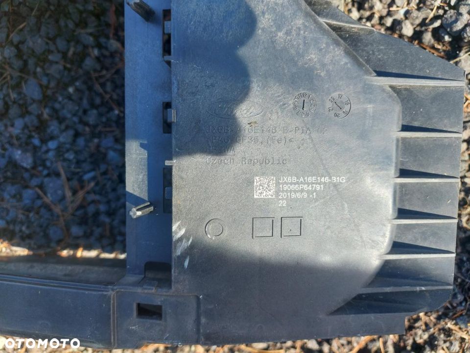 Ford focus mk4 pas przedni ładny oryginał - 2