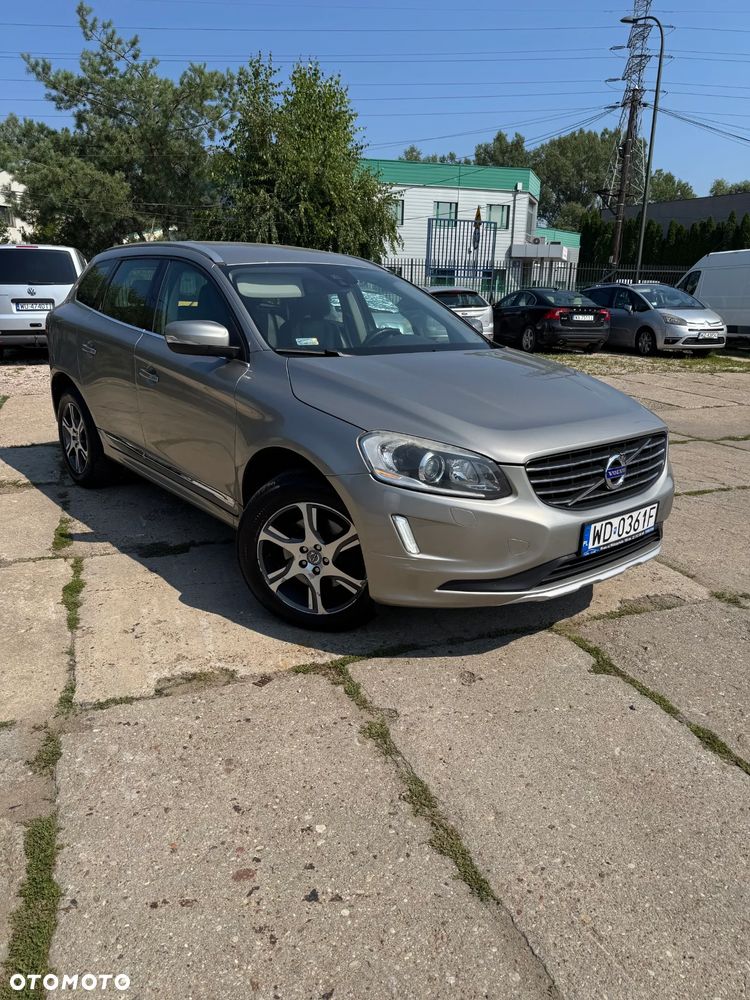 Volvo XC 60 D5 AWD Momentum - 5