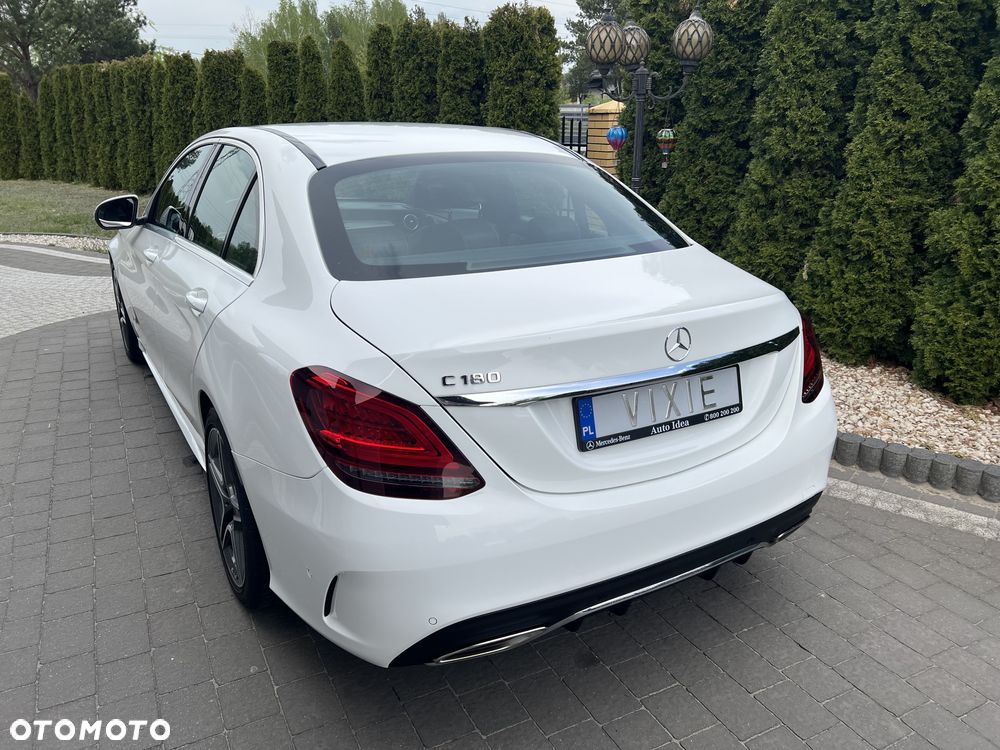 Mercedes-Benz Klasa C 180 9G-TRONIC AMG Line - 10