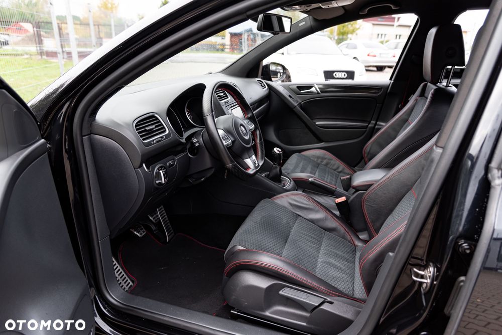 Volkswagen Golf 2.0 GTI Edition 35 - 19