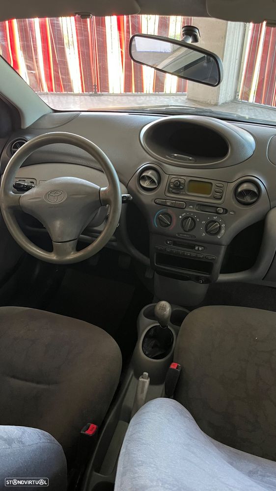 Toyota Yaris 1.4 D-4D Sol ABS+CD+AC - 9