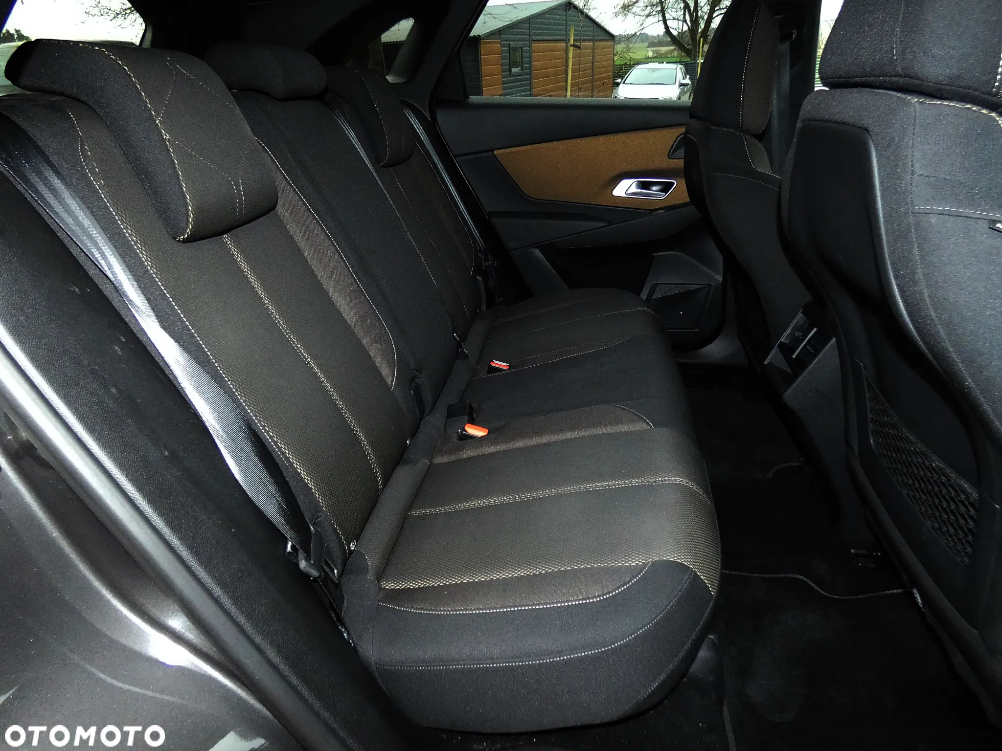DS Automobiles DS 7 Crossback 2.0 BlueHDi Louvre - 9