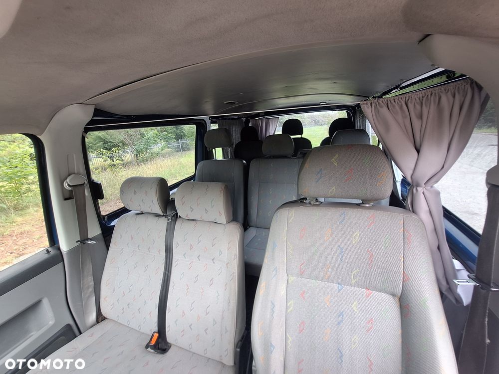 Volkswagen Transporter - 8