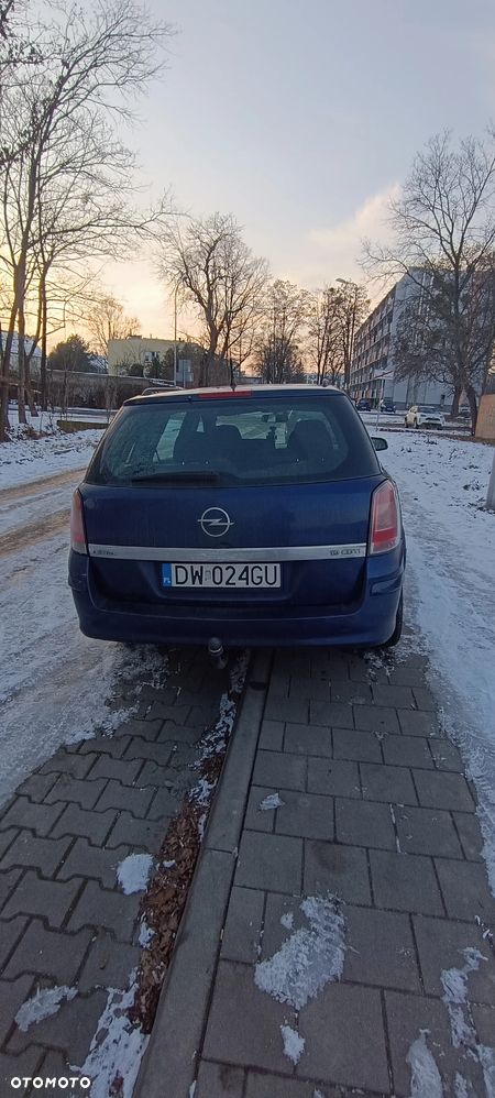 Opel Astra 1.9 CDTI Enjoy - 4