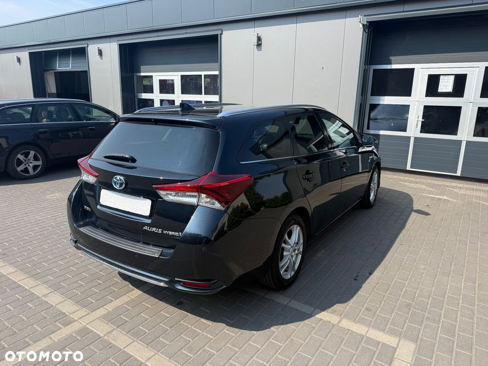 Toyota Auris - 11