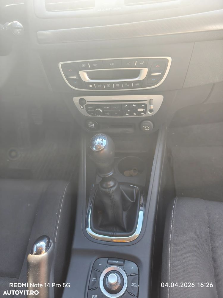 Renault Megane ENERGY dCi 110 Start & Stop Paris Business - 3