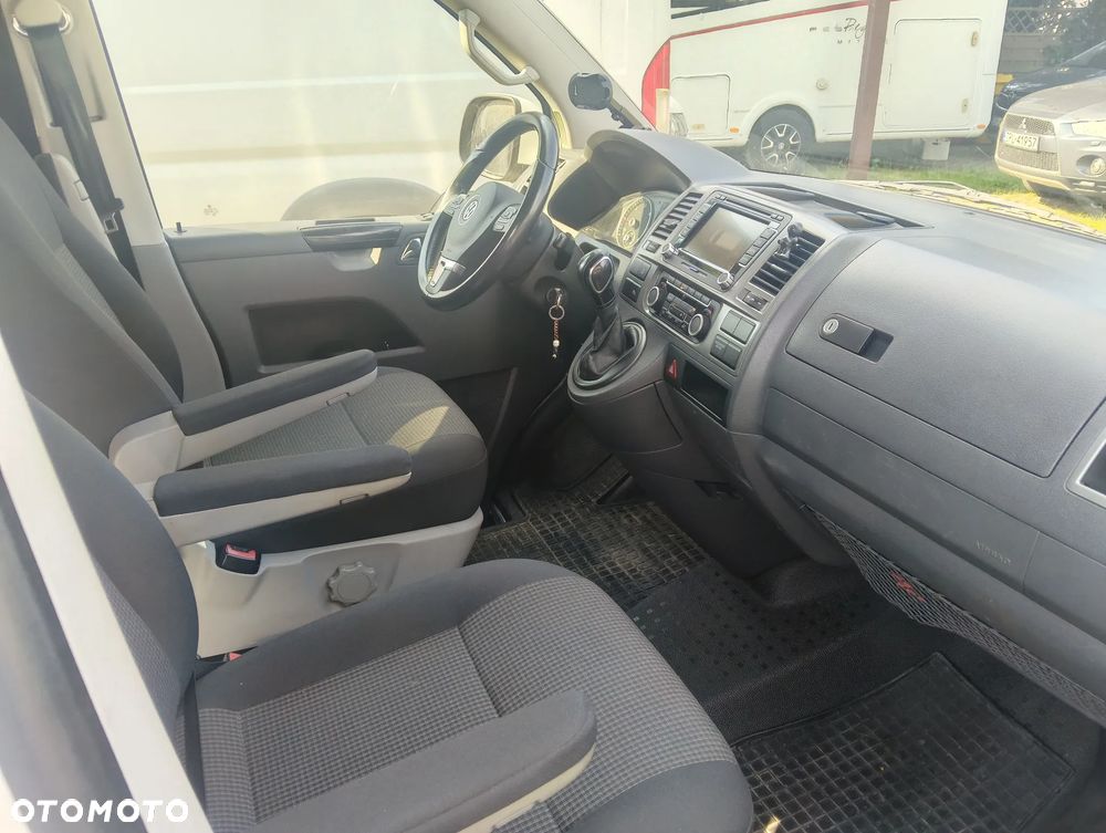 Volkswagen Transporter T5 camper L2H2 2.0 TDI DSG 4Motion  2012 - 14