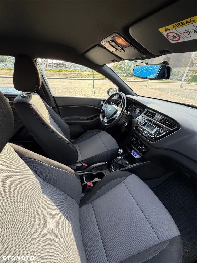 Hyundai i20 1.2 Comfort - 13