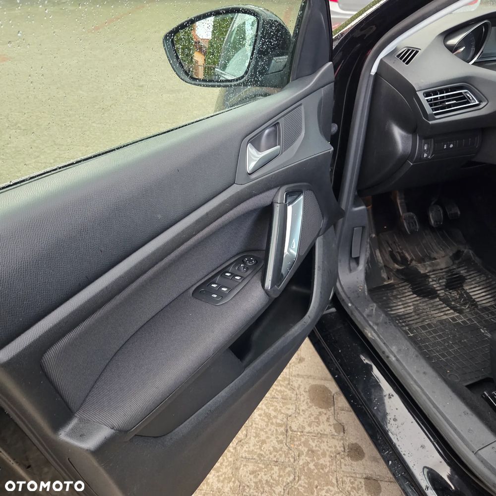 Peugeot 308 - 15
