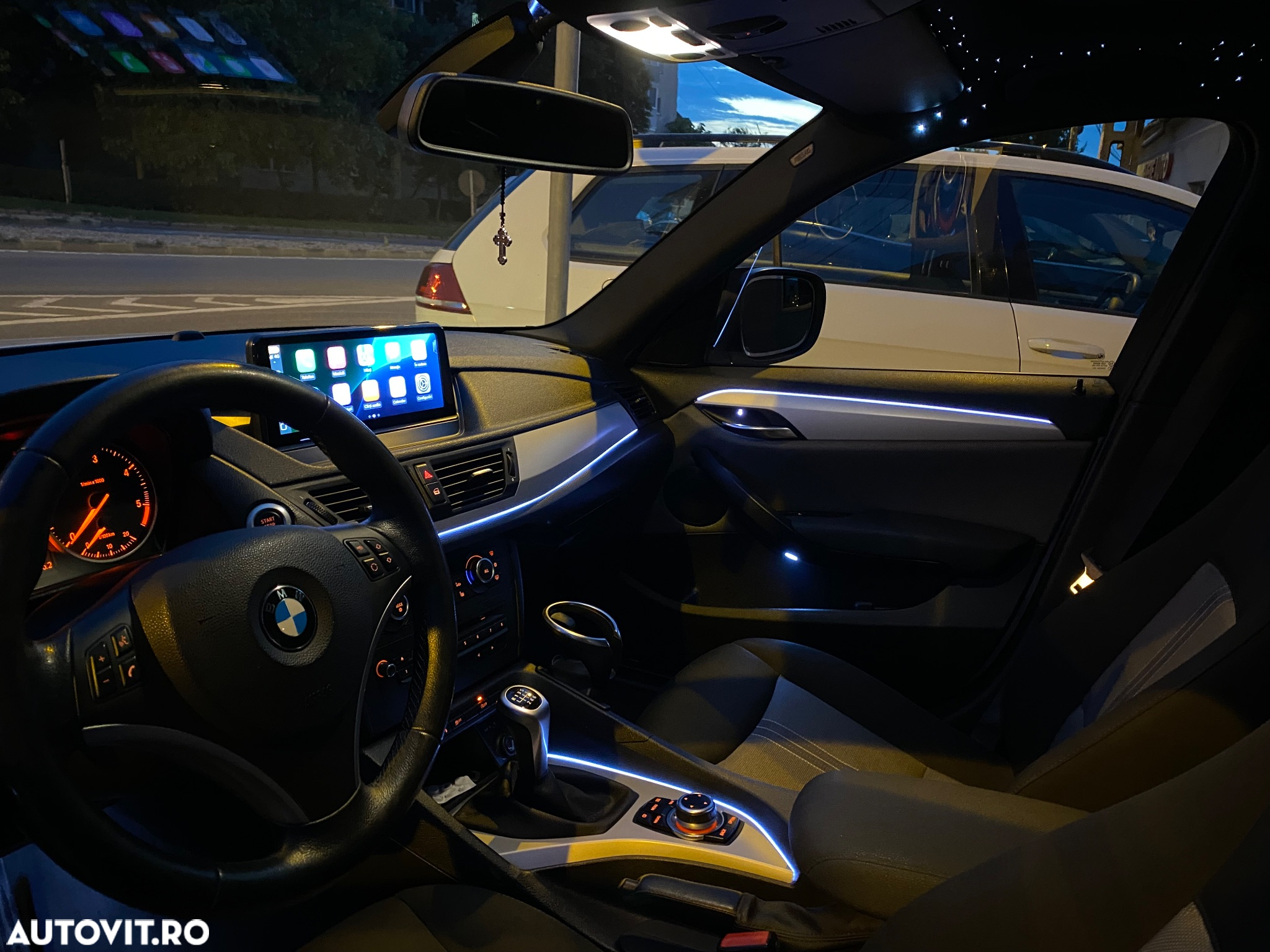 BMW X1 sDrive18d - 12