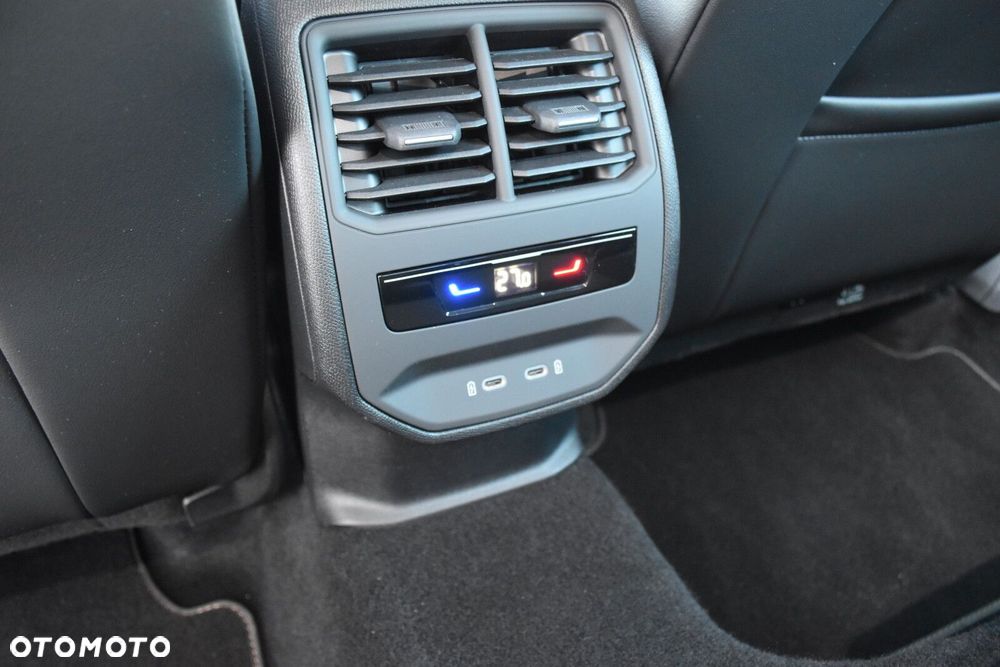 Cupra Leon 2.0 TSI VZ DSG - 24