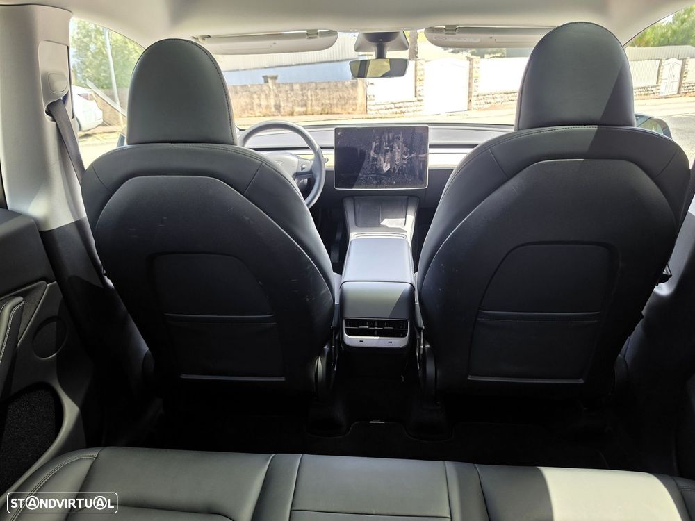 Tesla Model Y Long Range Dual Motor AWD - 42