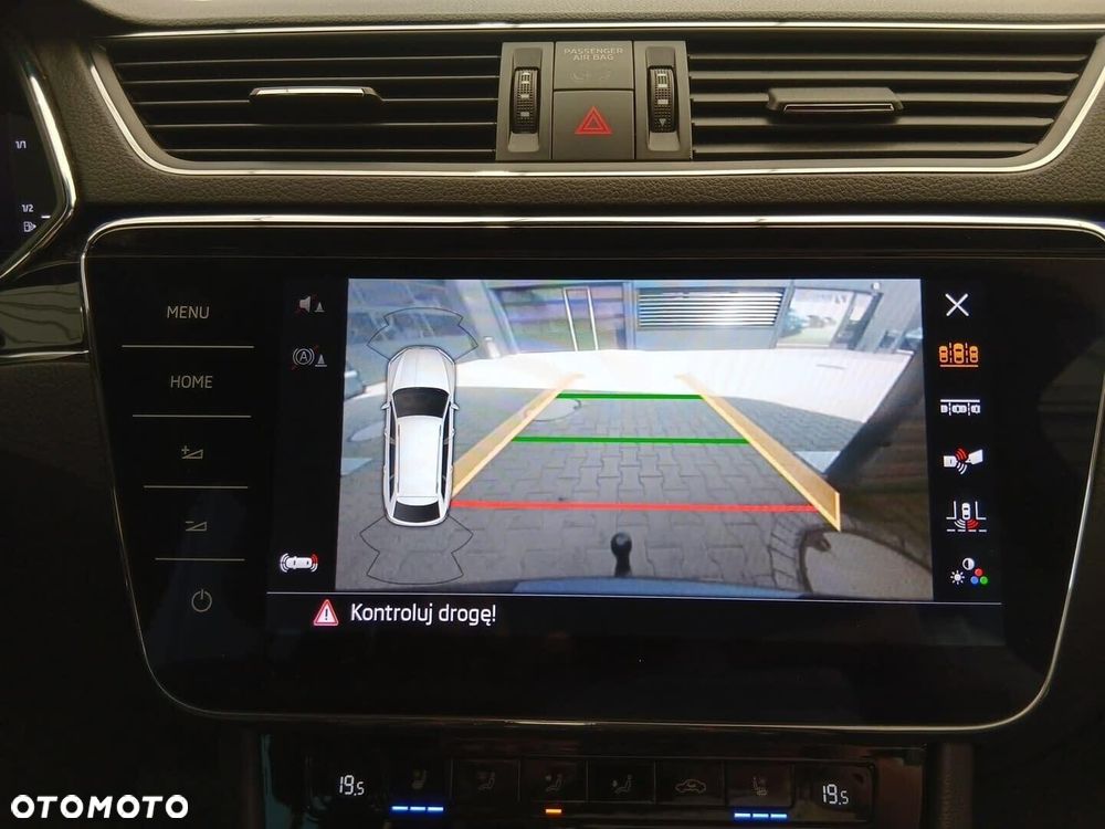 Skoda Superb 2.0 TDI SCR L&K DSG - 30