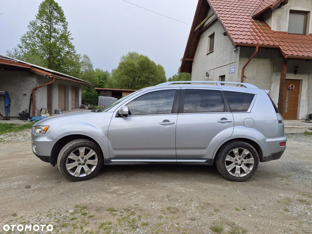 Mitsubishi Outlander 2.2 DID Instyle NAVI EU5 - 2