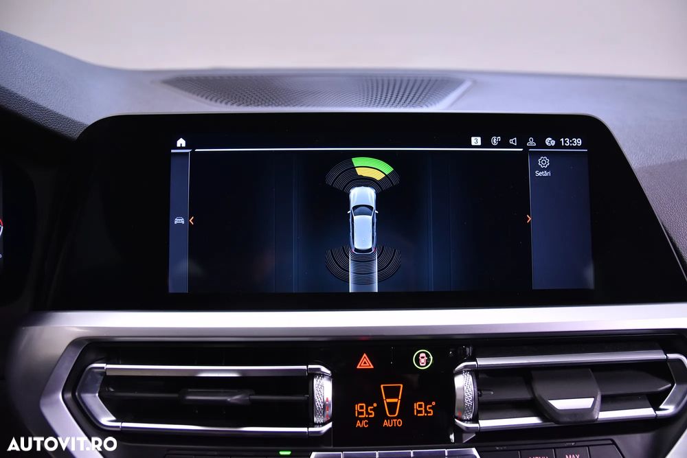 BMW Seria 3 320i AT - 19