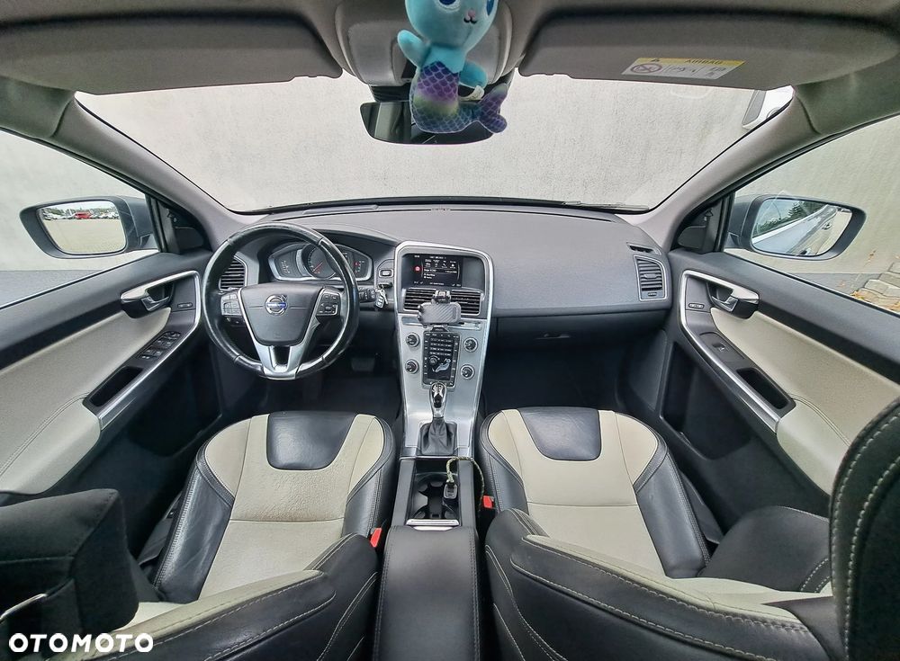 Volvo XC 60 D3 Drive-E Summum - 11