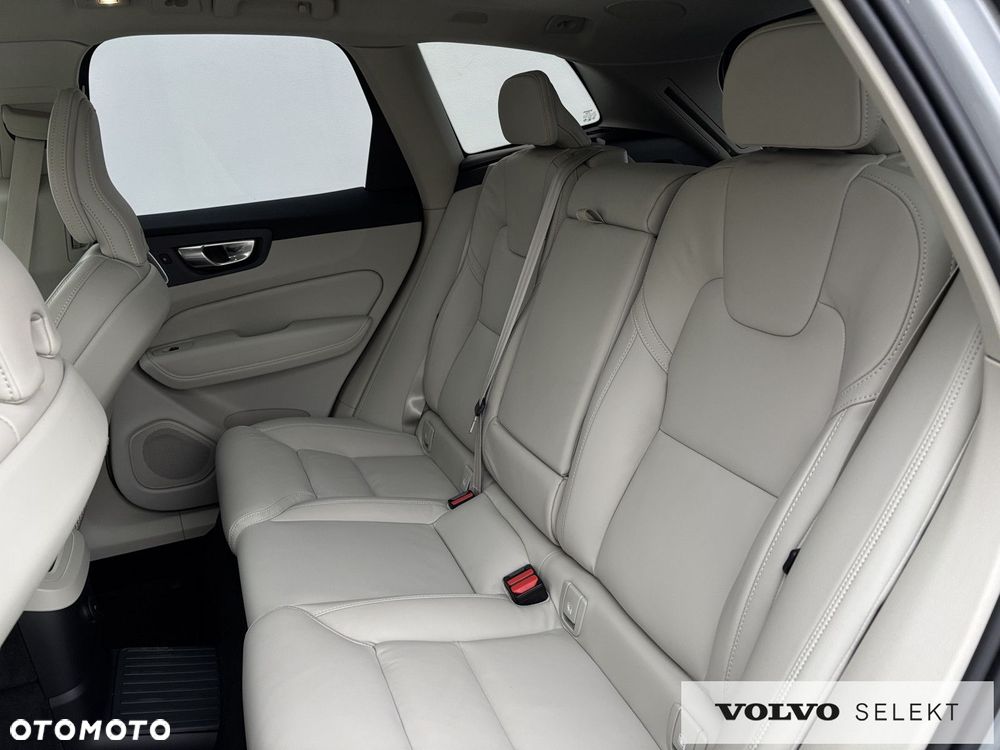 Volvo XC 60 - 22