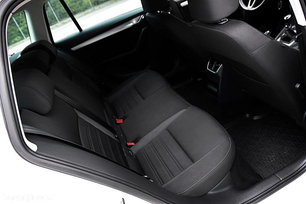 Skoda Octavia 1.6 TDI Ambition - 23