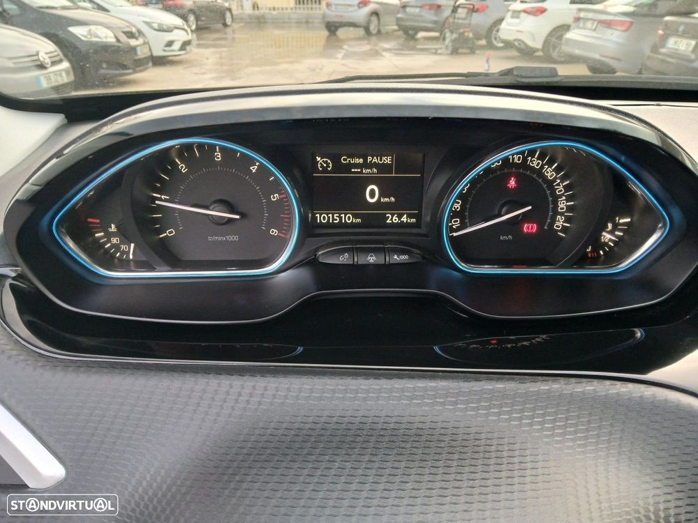 Peugeot 2008 1.5 BlueHDi Active - 26