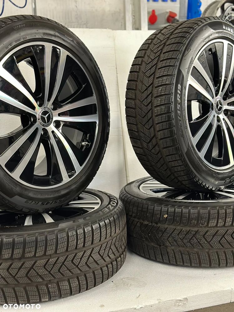 Koła Zimowe Mercedes EQE V295 A2954011200 + 255/45R19 Pirelli Sotozero 3 - 4