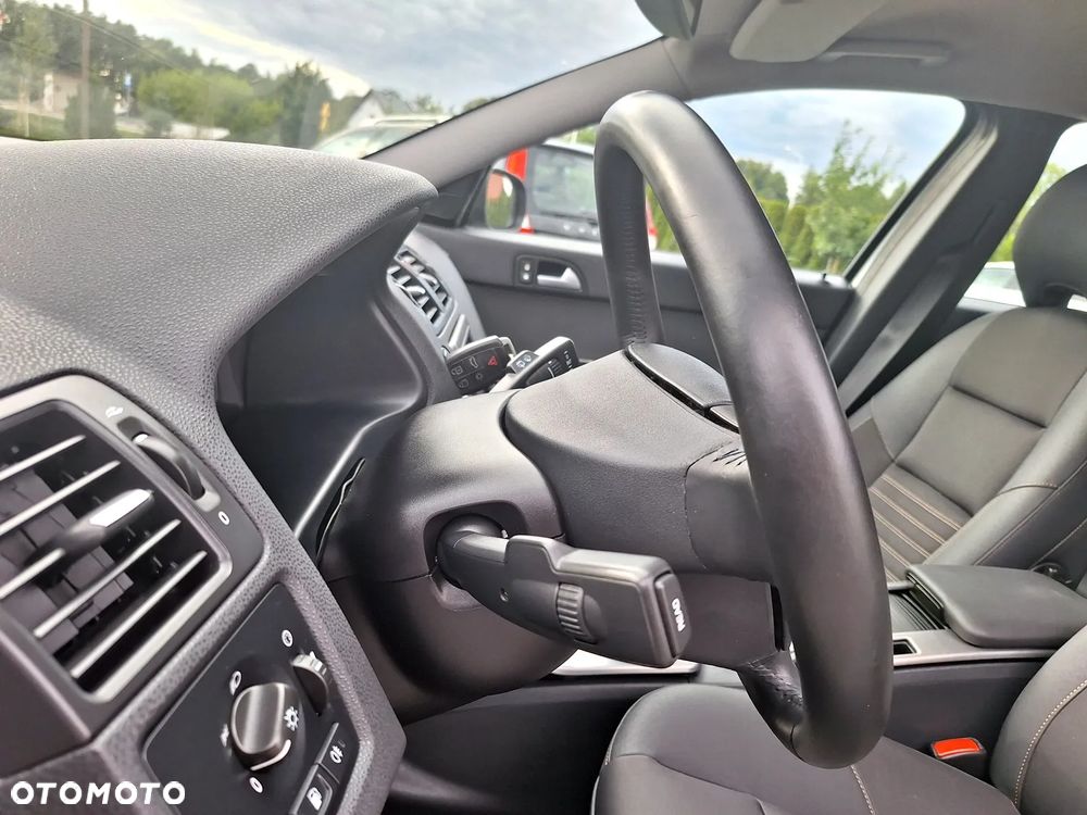 Volvo V50 1.8 Momentum - 21