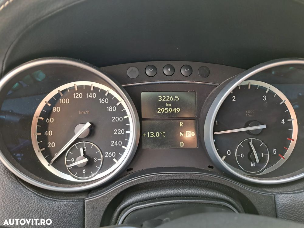 Mercedes-Benz ML - 18