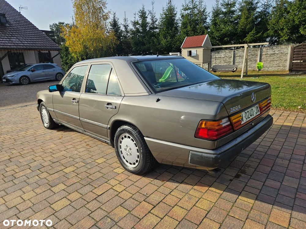 Mercedes-Benz W124 (1984-1993) - 3
