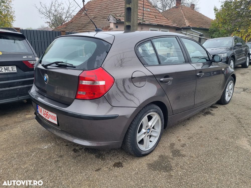 BMW Seria 1 116i Aut. - 24