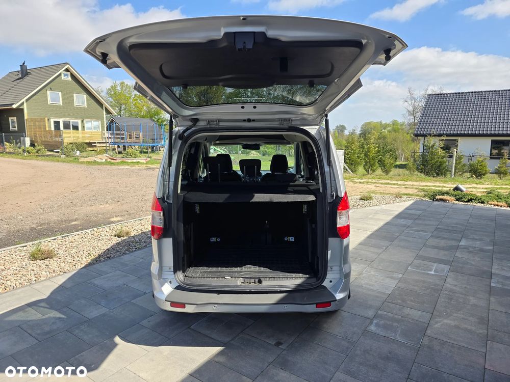 Ford Tourneo Courier - 5