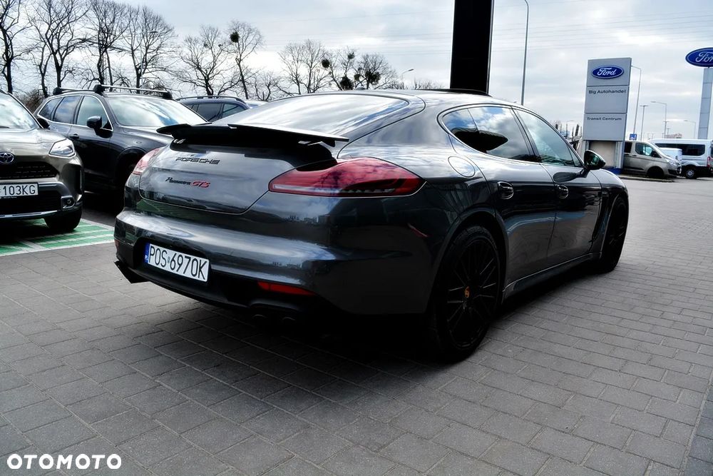 Porsche Panamera GTS - 19