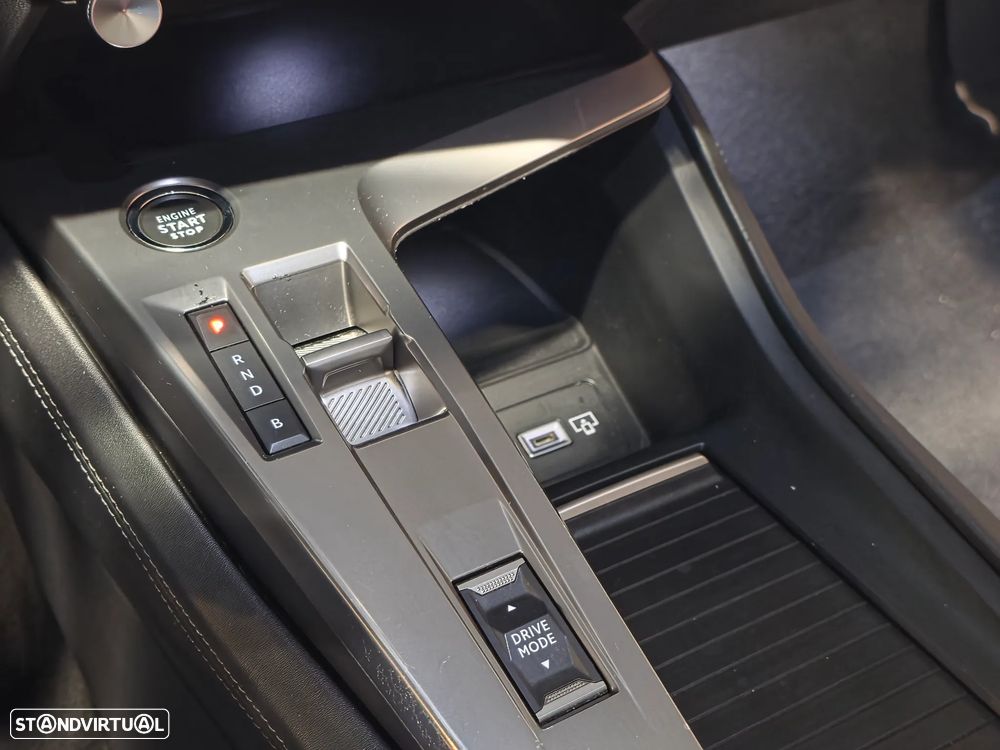 Peugeot 308 SW 1.6 Hybrid Allure e-EAT8 - 11