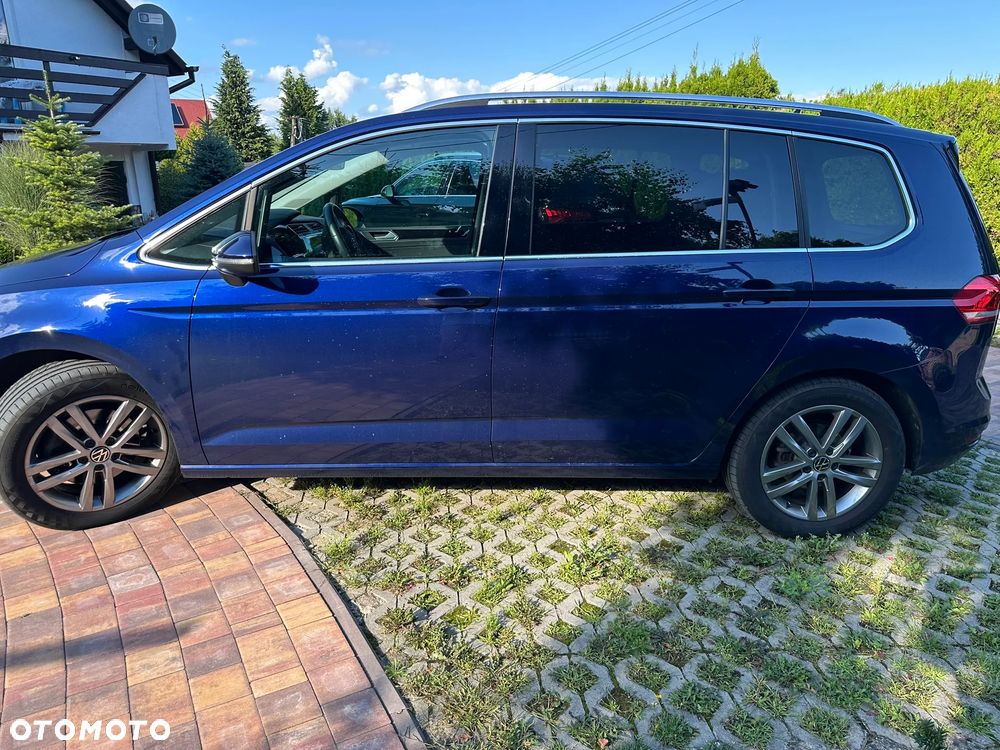 Volkswagen Touran - 2