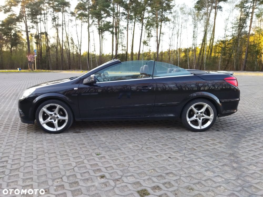 Opel Astra 1.8 Edition 111 Jahre - 10