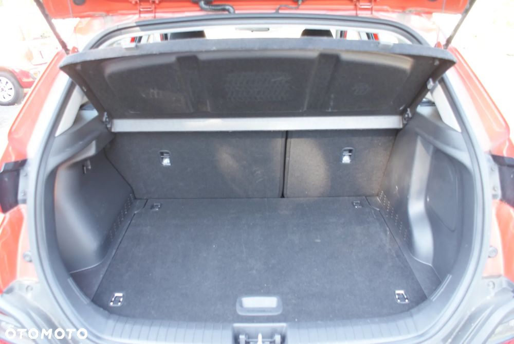 Hyundai Kona - 14